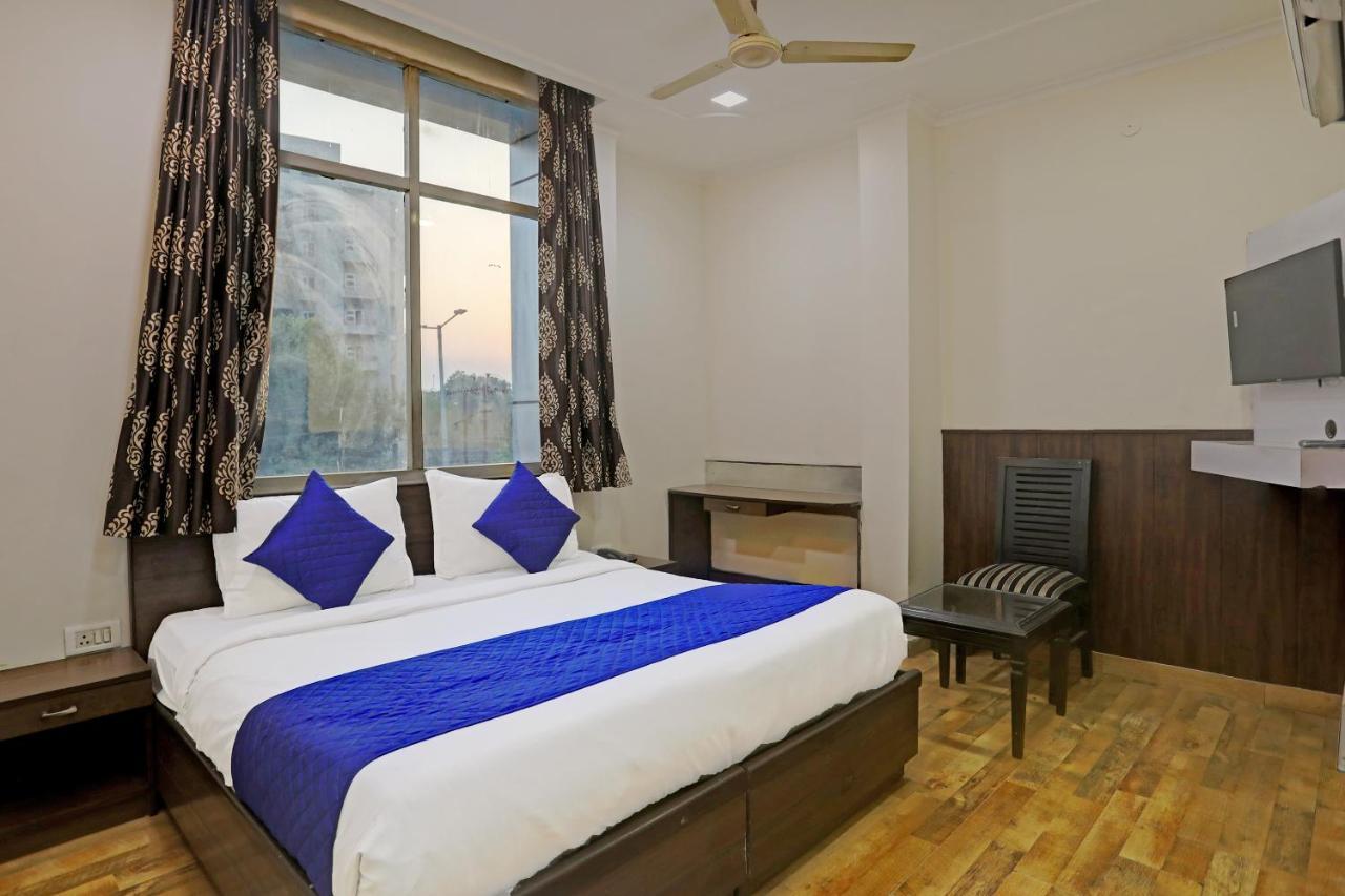 Hotel Grand Tushar - Ghaziabad Railway Station Exteriér fotografie
