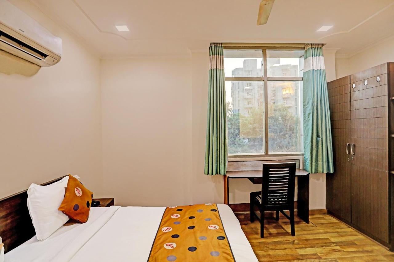 Hotel Grand Tushar - Ghaziabad Railway Station Exteriér fotografie
