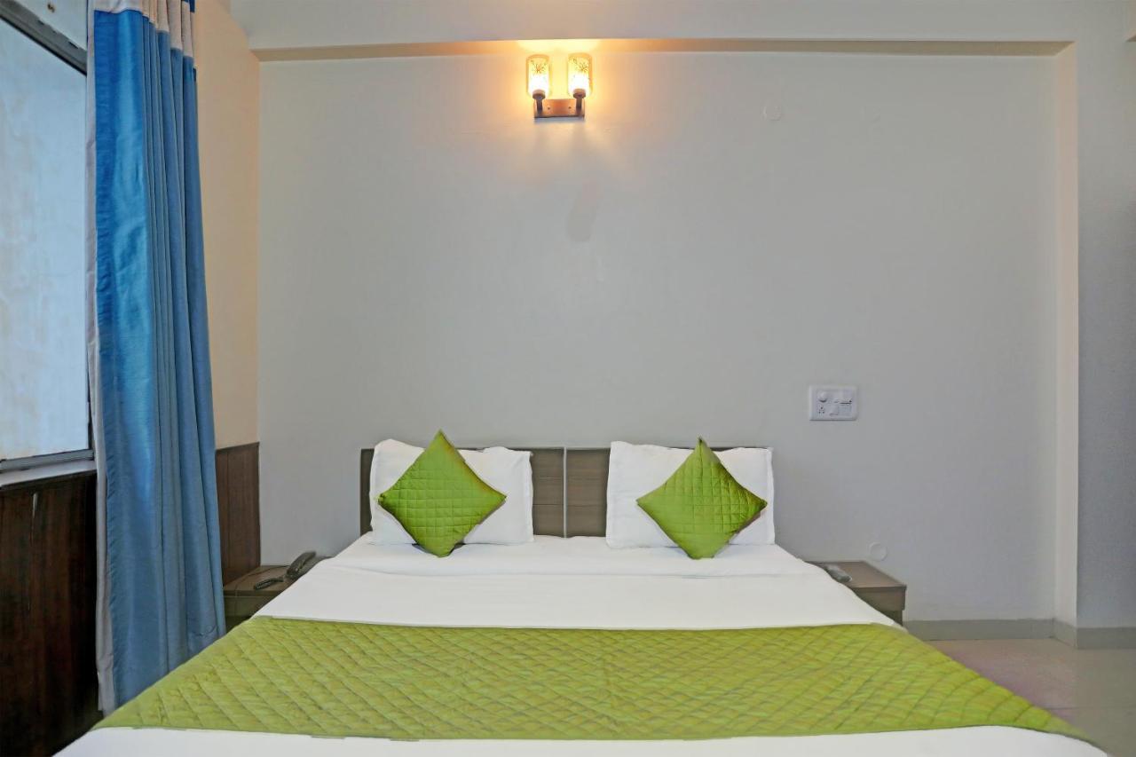 Hotel Grand Tushar - Ghaziabad Railway Station Exteriér fotografie